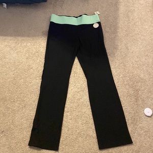 Victoria’s Secret black pants leggings stretch reversible large NWT NEW